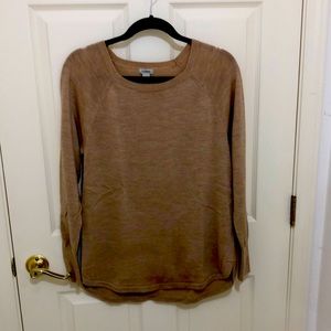 Ll Bean tunic sweater. Scoop/crew neck. Gorgeous camel color.